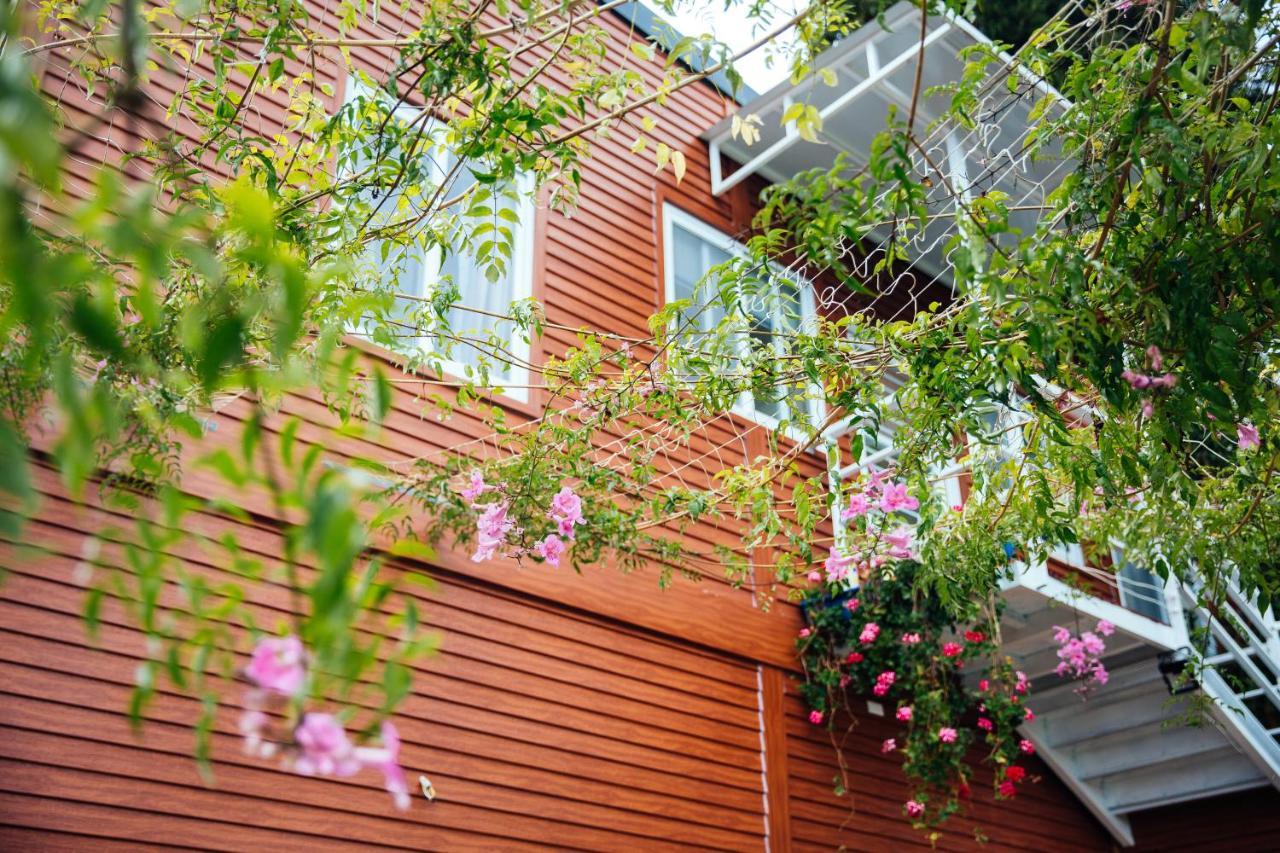 Iris Farmhouse Renai Exterior photo